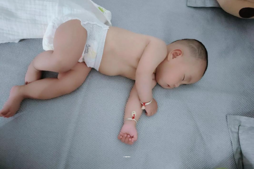 景德镇几个月宝宝会抬头